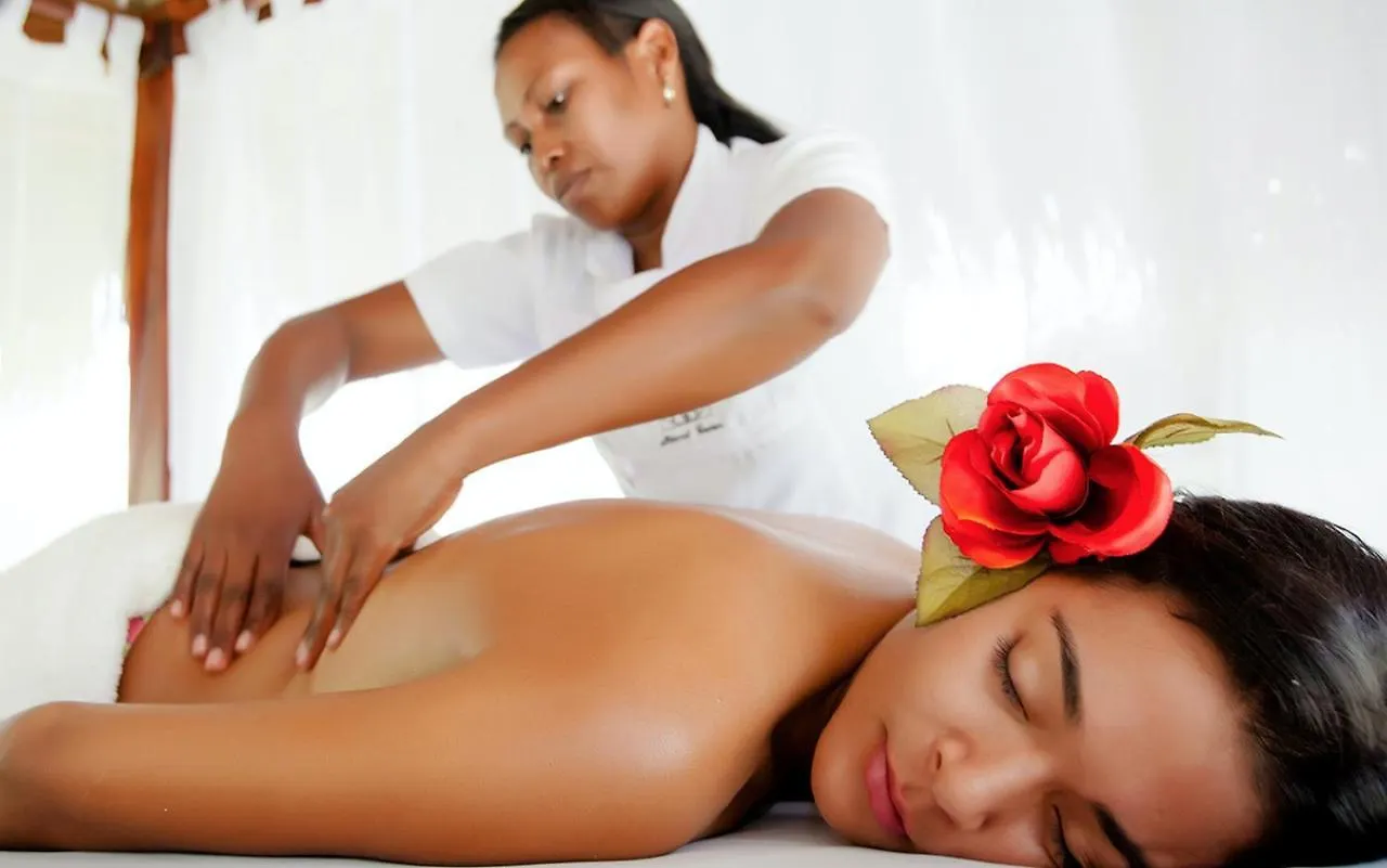酒店 Grand Caribe Beach Club And Spa - Playa Los Corales 蓬塔卡纳